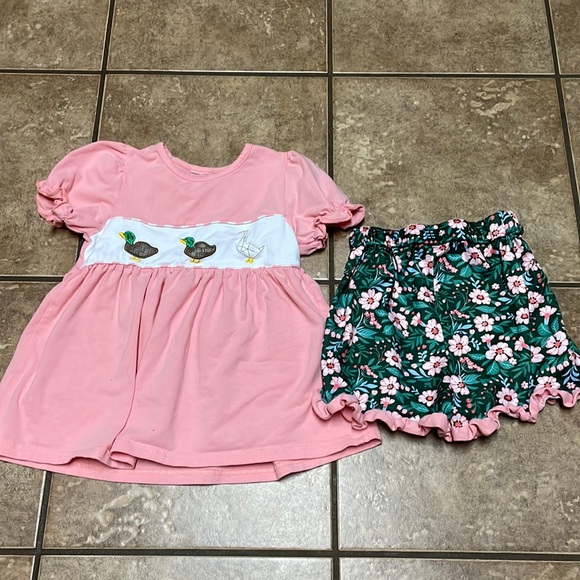 ruffle girl Matching Sets Ruffle Girl Duck Outfit Poshmark